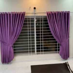 Light-blocking velvet curtains